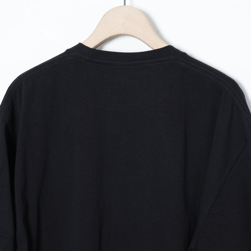 COMOLI (コモリ) サープラス Tシャツ