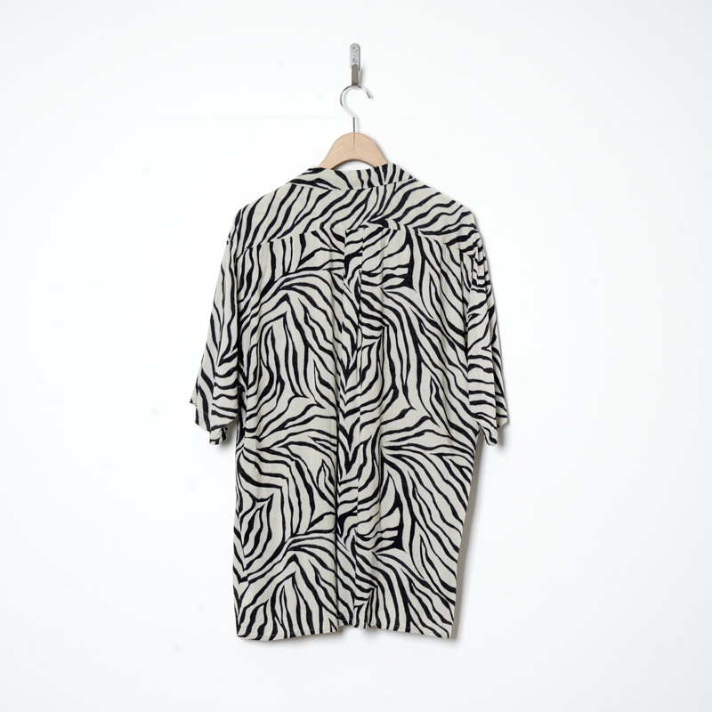 COMOLI (コモリ) ZEBRA 半袖オープンカラーシャツ