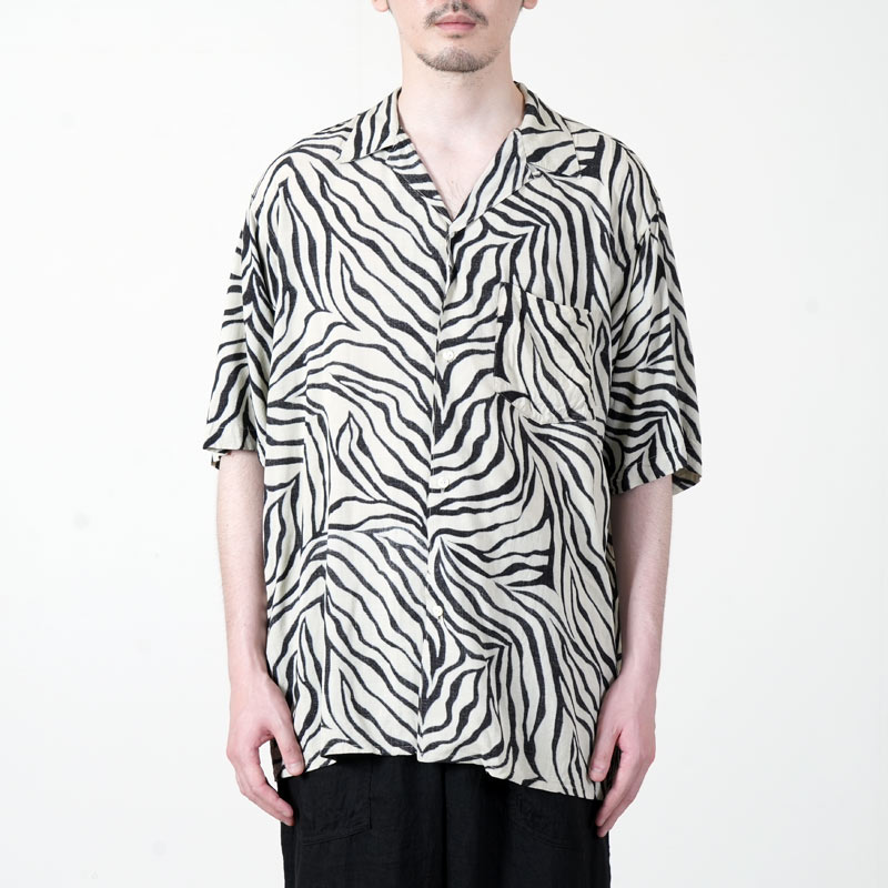 COMOLI (コモリ) ZEBRA 半袖オープンカラーシャツ