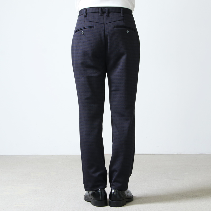 CURLY(꡼) TRACK TROUSERS 