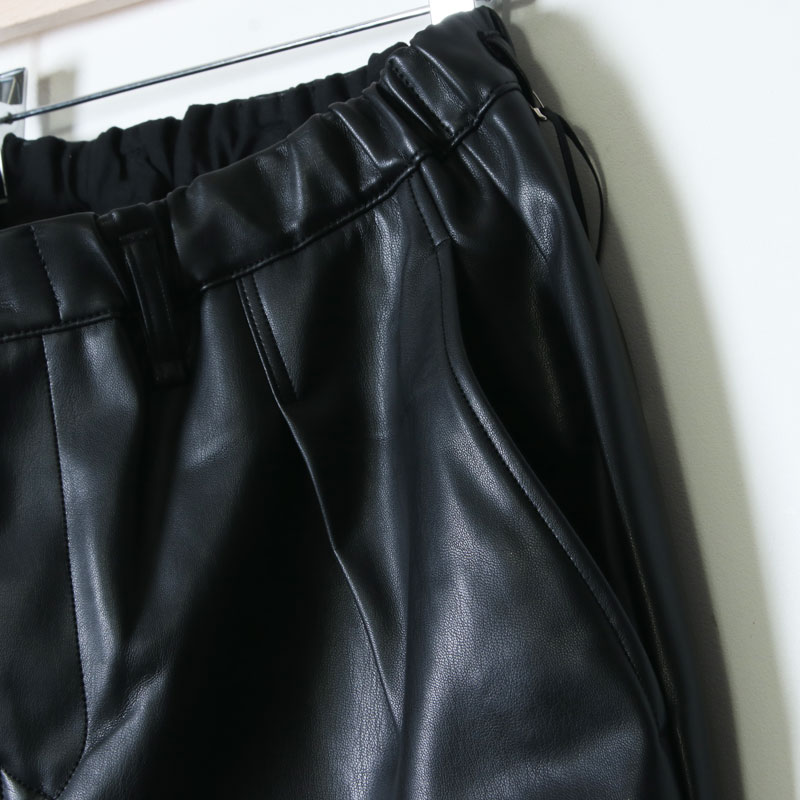 CURLY(꡼) REGENCY EZ TROUSERS Synthetic leather