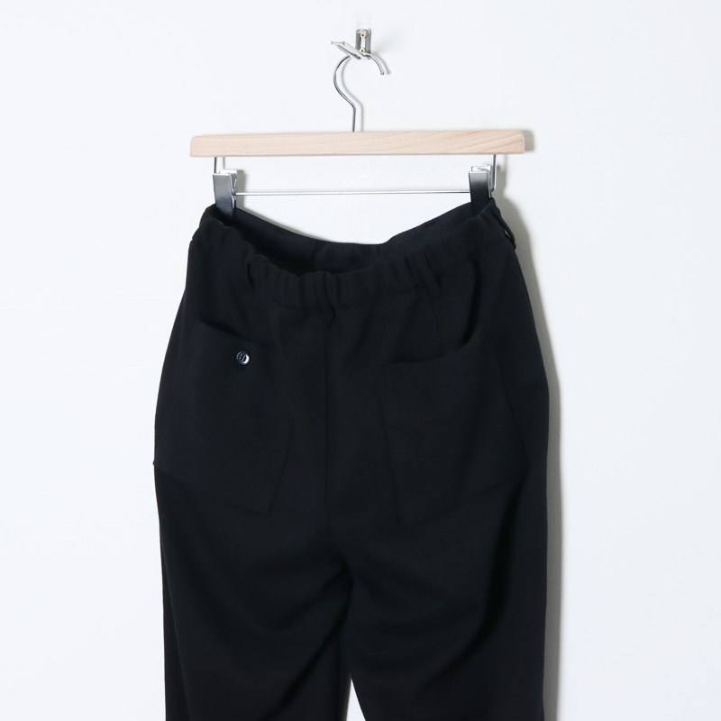 CURLY(꡼) BOUCLE TAPERED TROUSERS