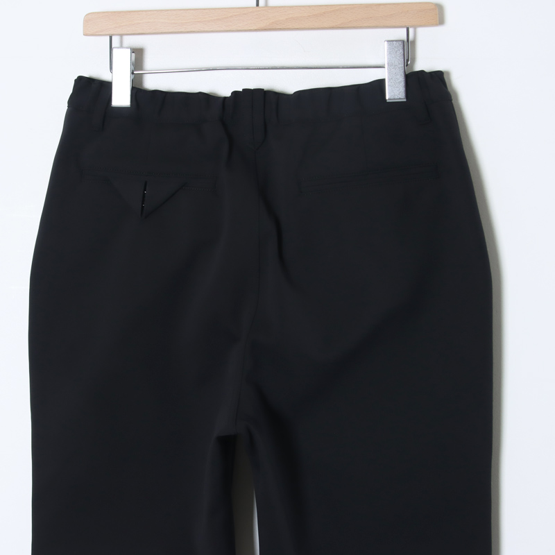 CURLY(꡼) SOLID DOUBLE-KNIT TAPERED PANTS