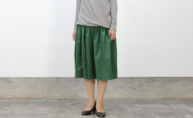 Dahl Ia 形状記憶ロングスカート Col Green Cotyle