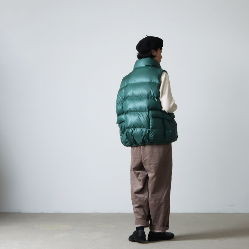 ダウンベスト ダウン DAIWA PIER39 TECH BACK PACKER DOWN VEST BW