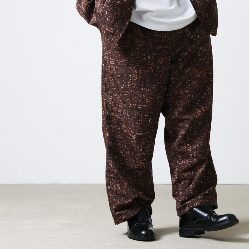 DAIWA PIER39 (ダイワピア39) TECH EASY TROUSERS BATIK / テックイージートラウザース バティック