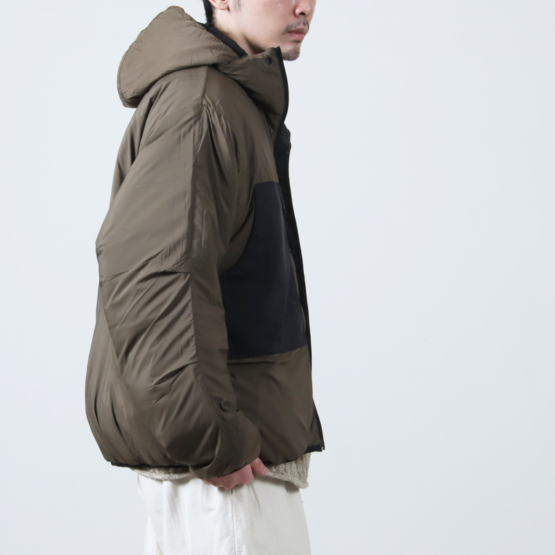 DAIWA PIER39(ダイワピア39) TECH REVERSIBLE CLIMBERS PUFF JACKET