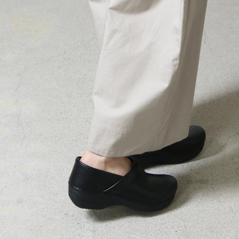 Dansko ダンスコ Xp2 0 Waterproof Pull Up Black エクスピーウォータープルーフプルアップブラック