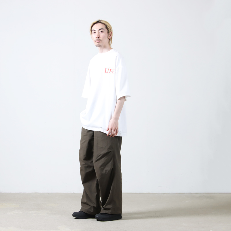 EEL() LIFE TEE