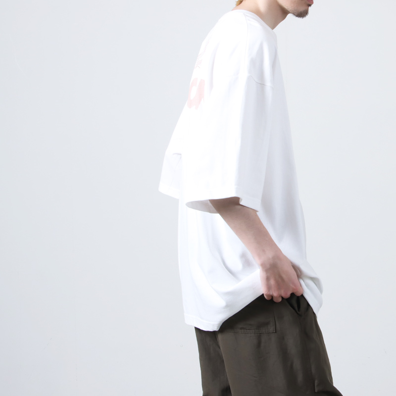 EEL() FOLK DANCE TEE