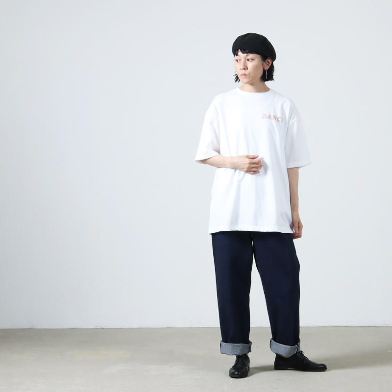 EEL() FOLK DANCE TEE