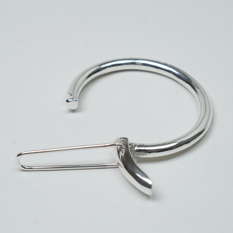 END CUSTOM JEWELLERS(����ɥ������ॸ�奨�꡼) Clip cuff