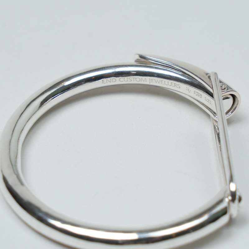 END CUSTOM JEWELLERS(����ɥ������ॸ�奨�꡼) Clip cuff