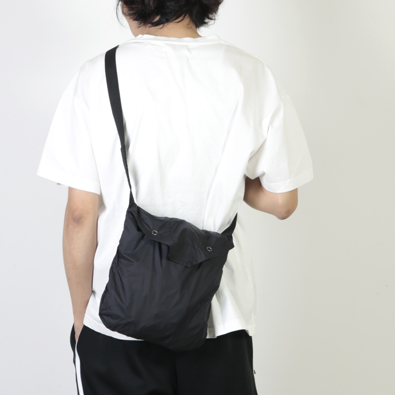 ENGINEERED GARMENTS (エンジニアードガーメンツ) Shoulder Pouch - Nylon Taffeta