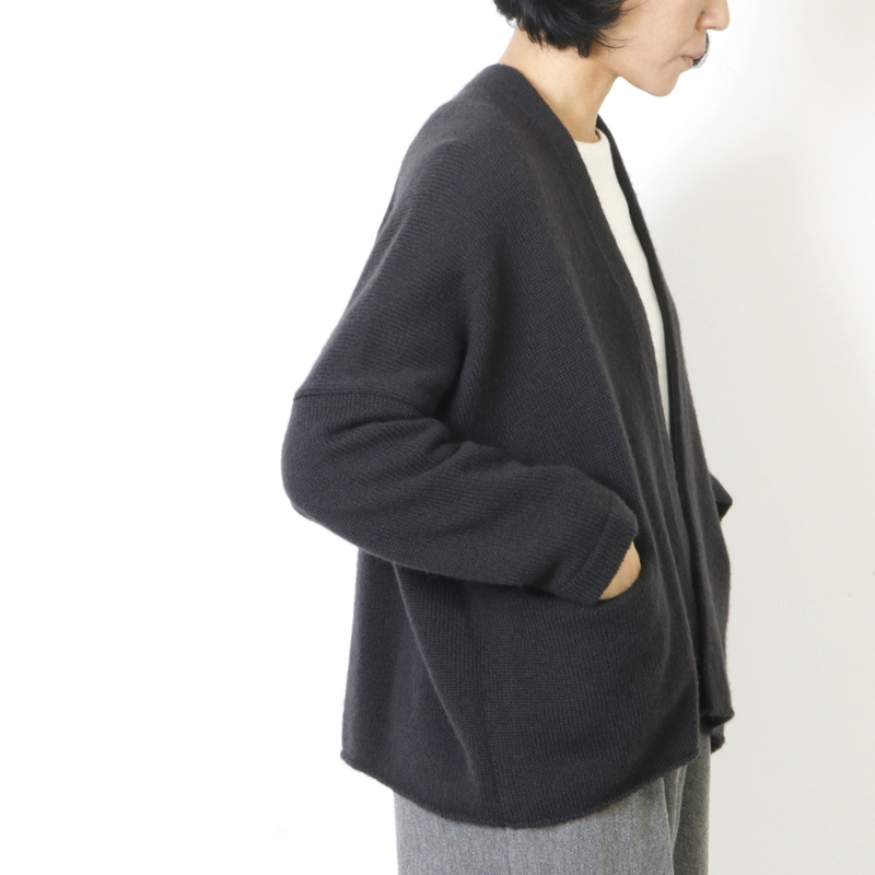 evameva (エヴァムエヴァ) Wool cashmere cardigan / ウールカシミア 