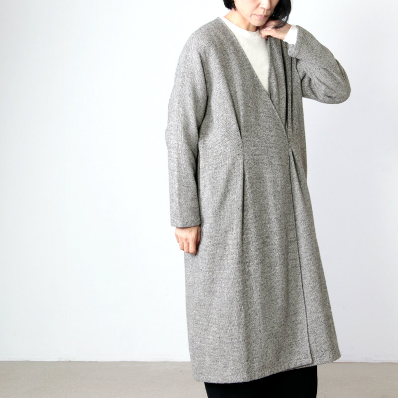 evameva (エヴァムエヴァ) wool tuck robe / ウールタックローブ