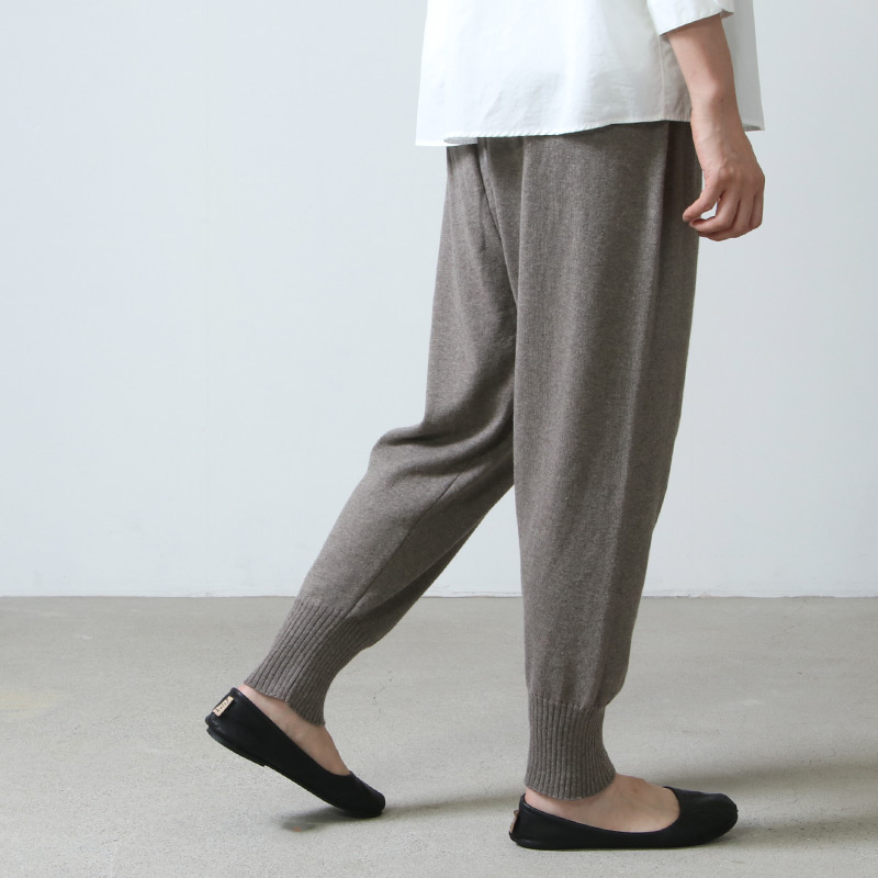 evameva (エヴァムエヴァ) cotton cashmere pants / コットンカシミヤ 