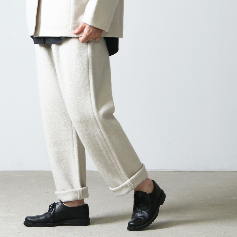 evameva (エヴァムエヴァ) press wool pants / プレスウールパンツ