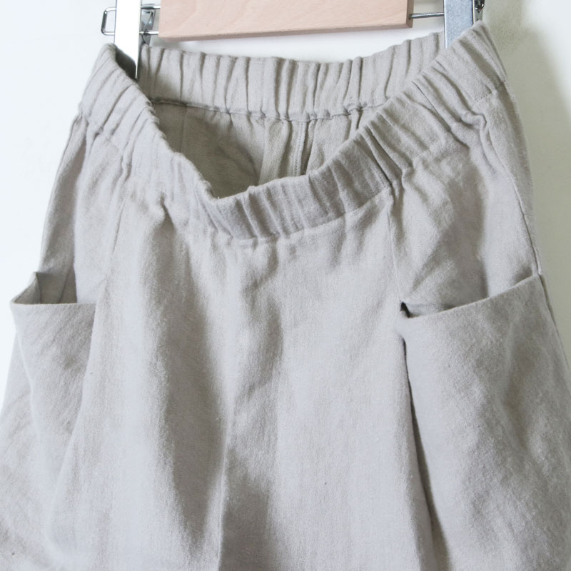 evameva(२) linen tuck pants