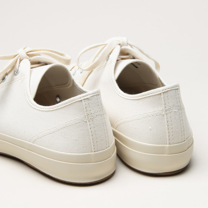 evameva(२) canvas sneaker