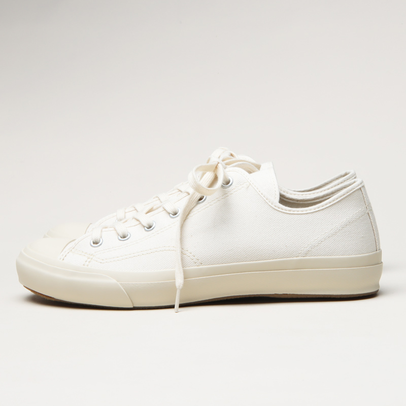 evameva(२) canvas sneaker