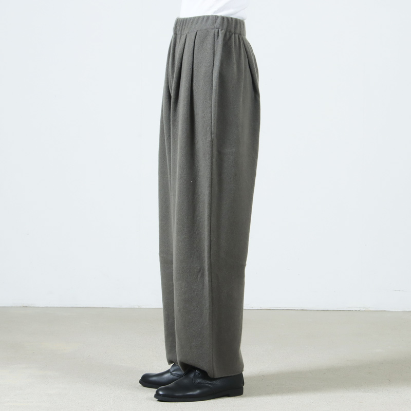 evameva(२) cashmere pants
