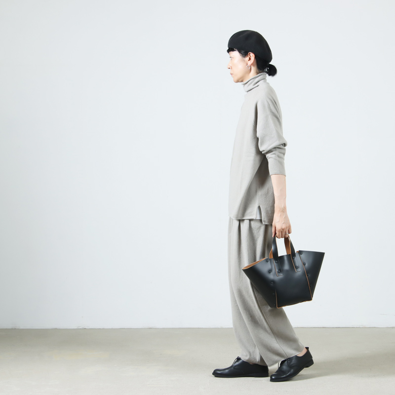 evameva(२) cashmere pants