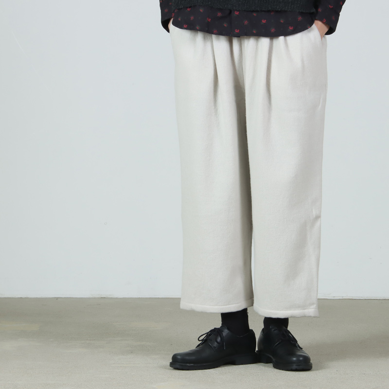 evameva(२) tuck pants