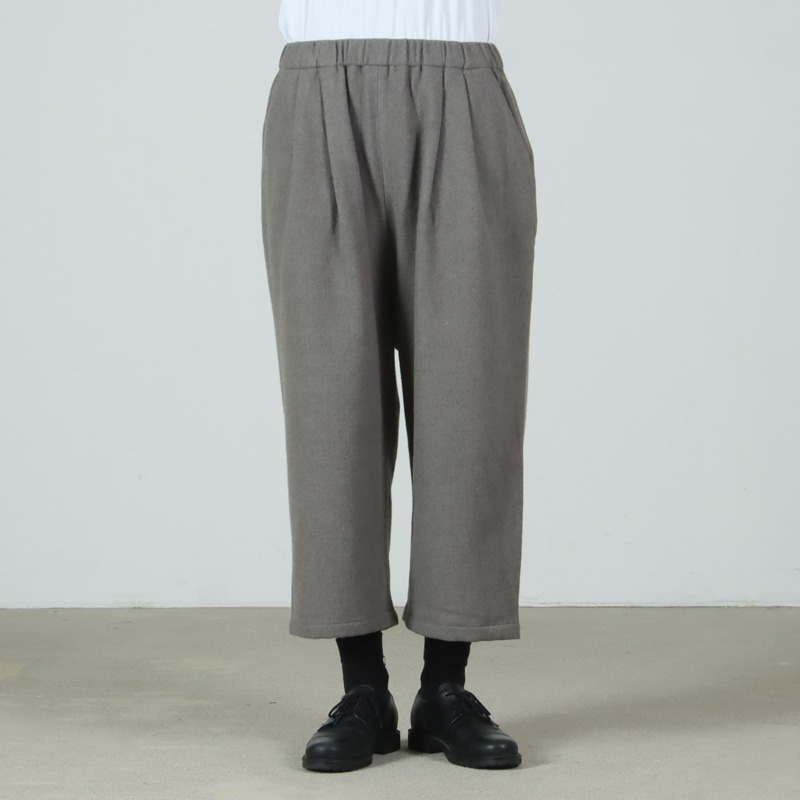 evameva(२) tuck pants