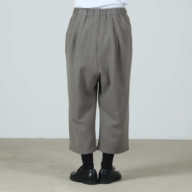 evameva(२) tuck pants