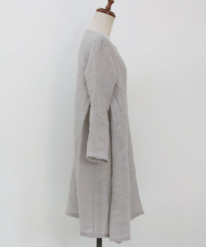 evameva / २ side tuck robe