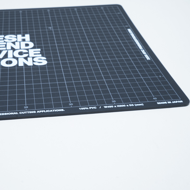 Fresh Service(�ե�å��奵���ӥ�) UTILITY CUTTING MAT FE MONOGRAM