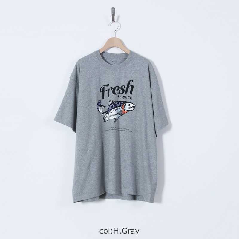 Fresh Service(�ե�å��奵���ӥ�) CORPORATE PRINTED S/S TEE ��FISH��