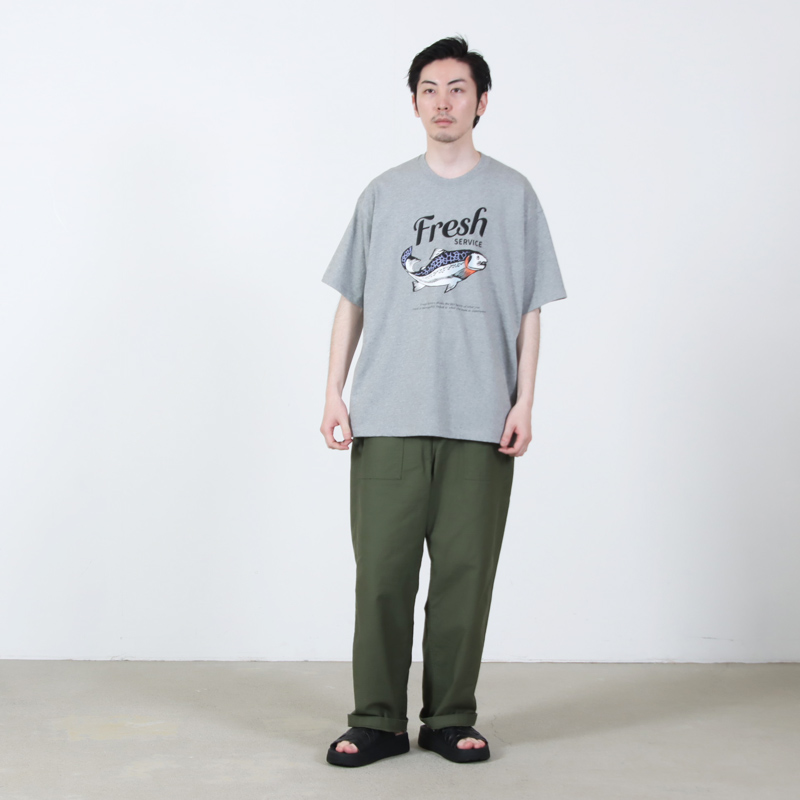 Fresh Service(�ե�å��奵���ӥ�) CORPORATE PRINTED S/S TEE ��FISH��