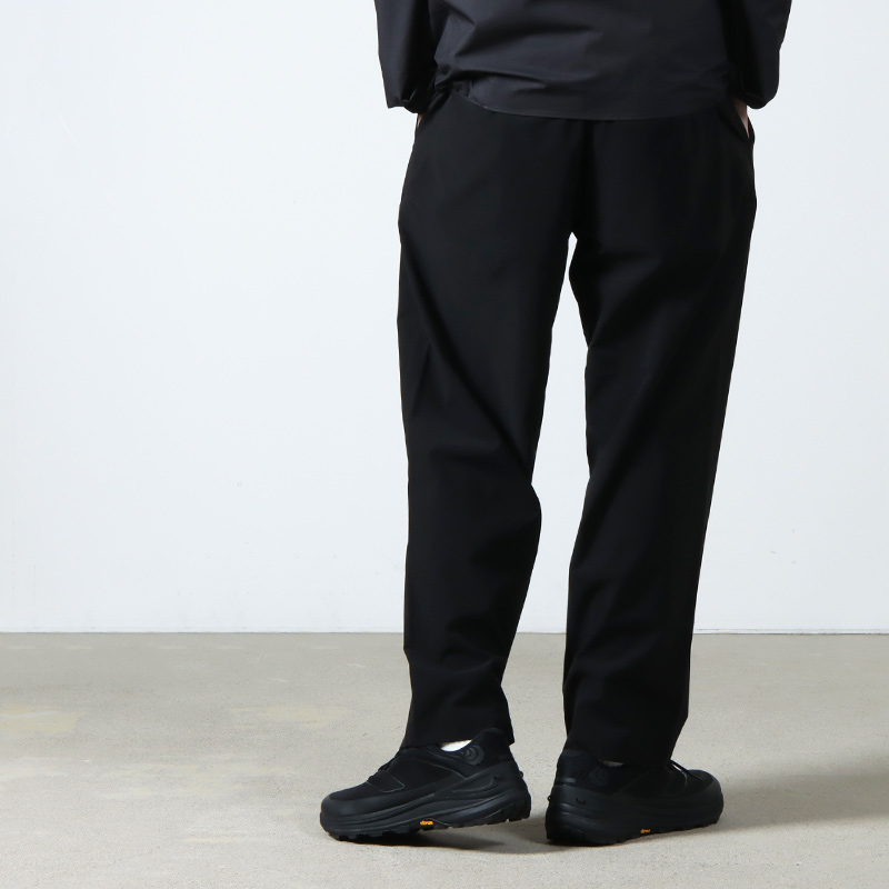 Goldwin(ɥ) One Tuck Tapered Light Pants