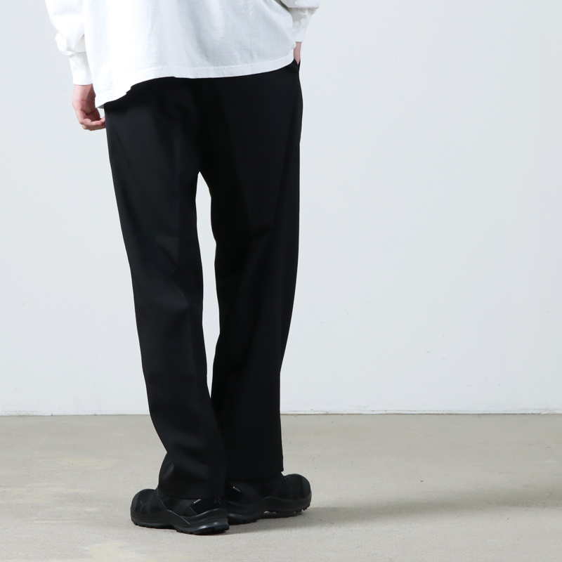 Goldwin(ɥ) One Tuck Straight Pants