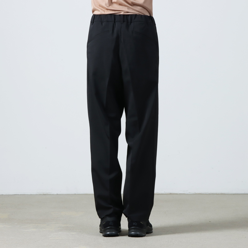 Goldwin(ɥ) One Tuck Straight Pants