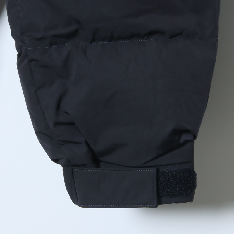 Goldwin(ɥ) Dope Dyed Ripple Nylon Down Jacket