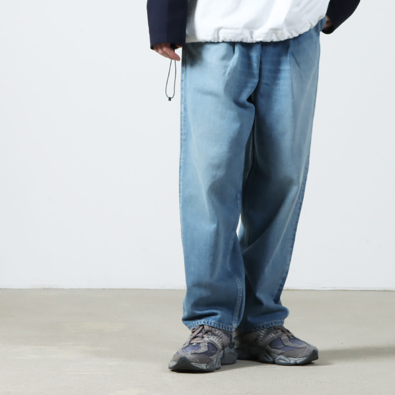 Graphpaper (グラフペーパー) Selvage Denim Two Tuck Tapered Pants Light fade / セルビッチ デニムツータックテーパードパンツ