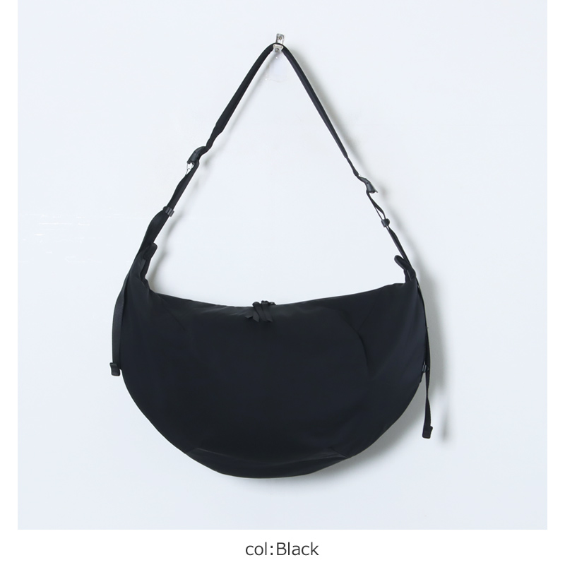Graphpaper(����եڡ��ѡ�) Blankof for GP Large Crescent Bag