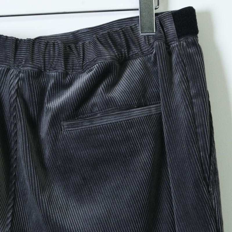 Graphpaper (グラフペーパー) Suvin Corduroy Wide Tapered Chef Pants 
