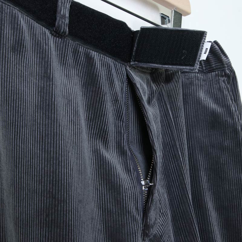 Graphpaper (グラフペーパー) Suvin Corduroy Wide Tapered Chef Pants 