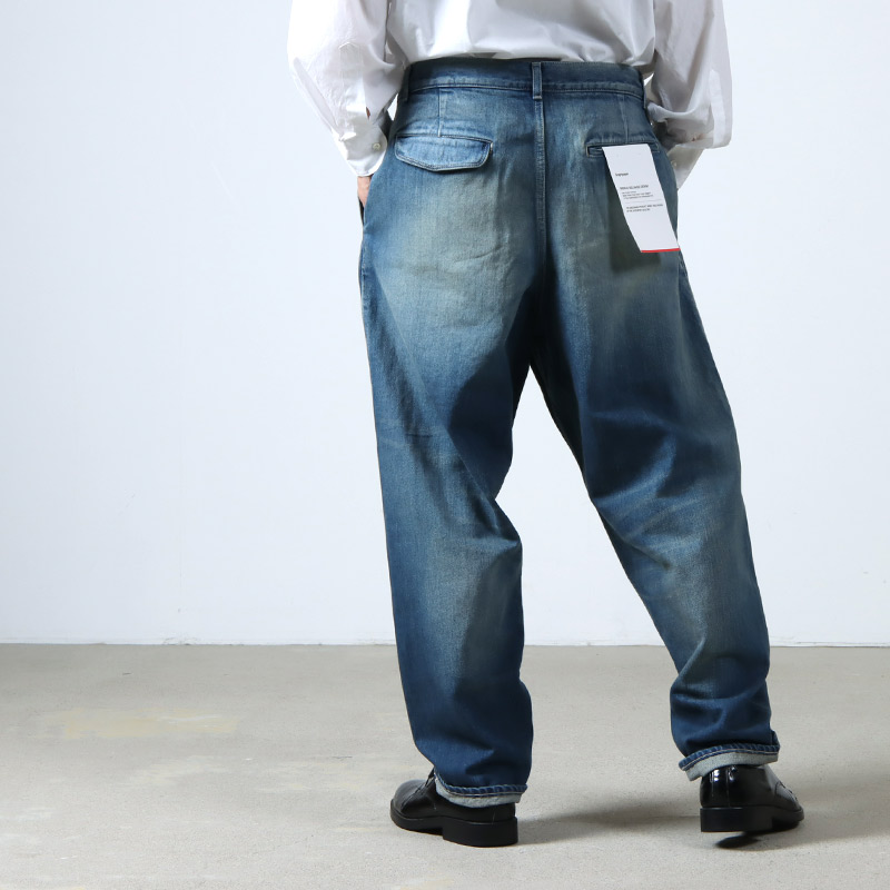 イギリスSelvage Denim Two Tuck Tapered Pants