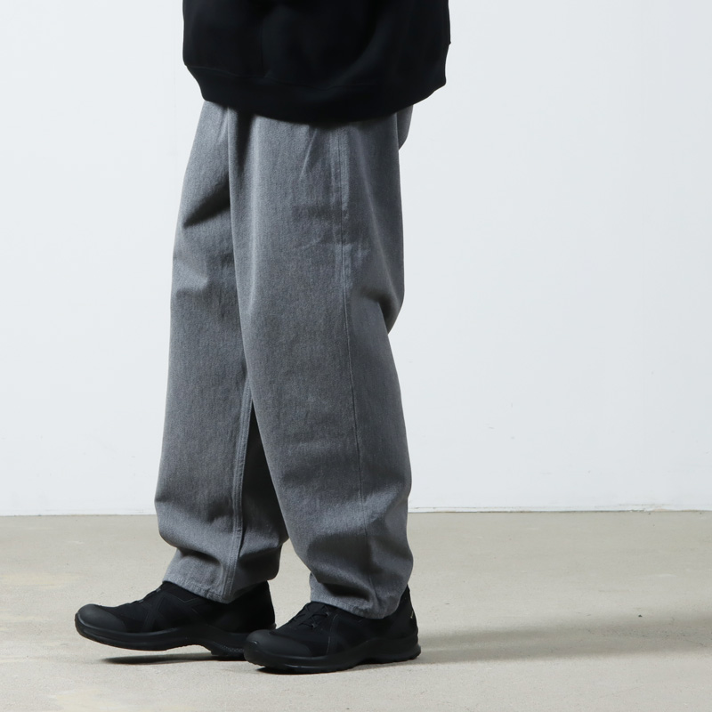 Graphpaper(եڡѡ) Colorfast Denim Two Tuck Tapered Pants