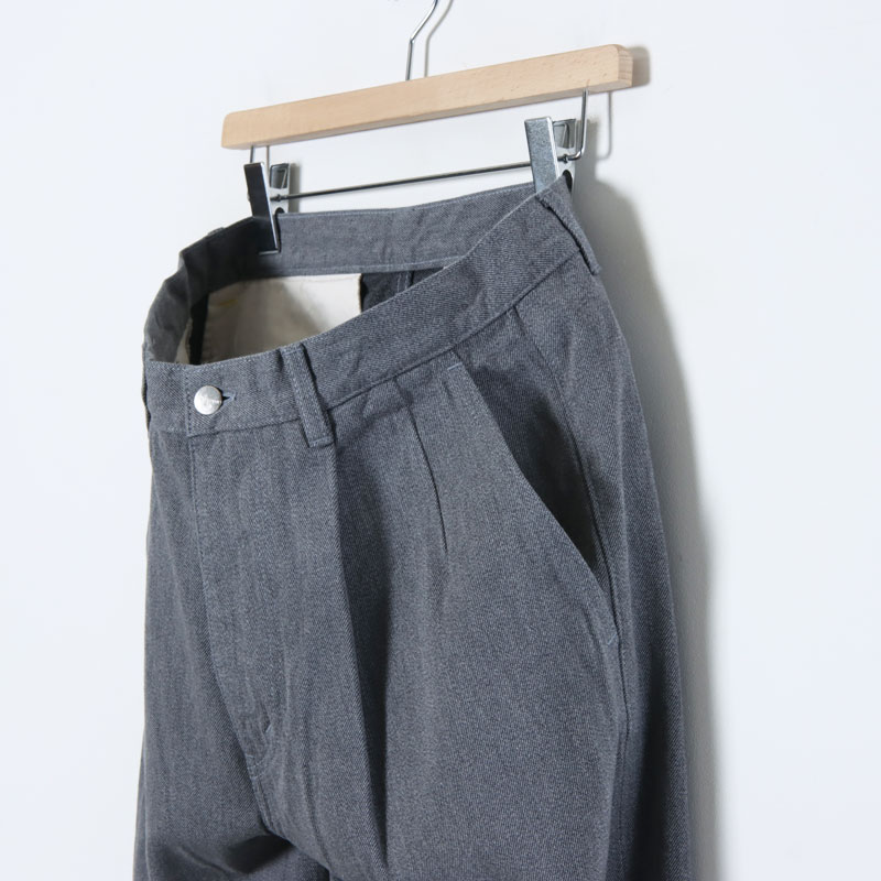 Graphpaper(եڡѡ) Colorfast Denim Two Tuck Tapered Pants