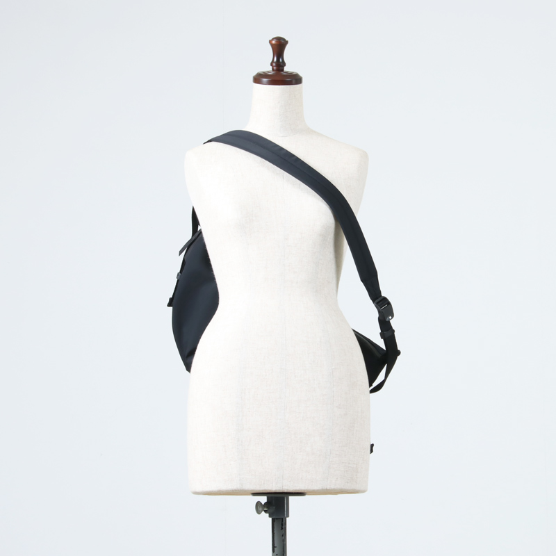 Graphpaper(����եڡ��ѡ�) Blankof for GP Small Crescent Bag