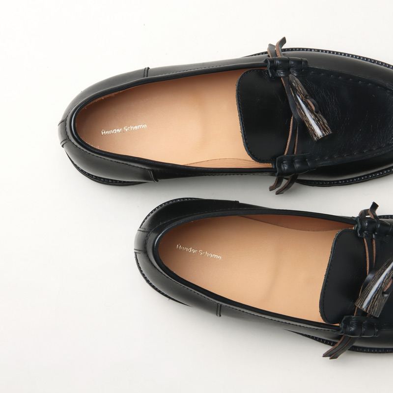 Hender Scheme”horn loafer smooth”black | nate-hospital.com