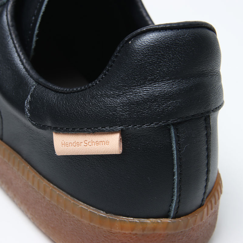 Hender Scheme (エンダースキーマ) citizen trainer / シチズン