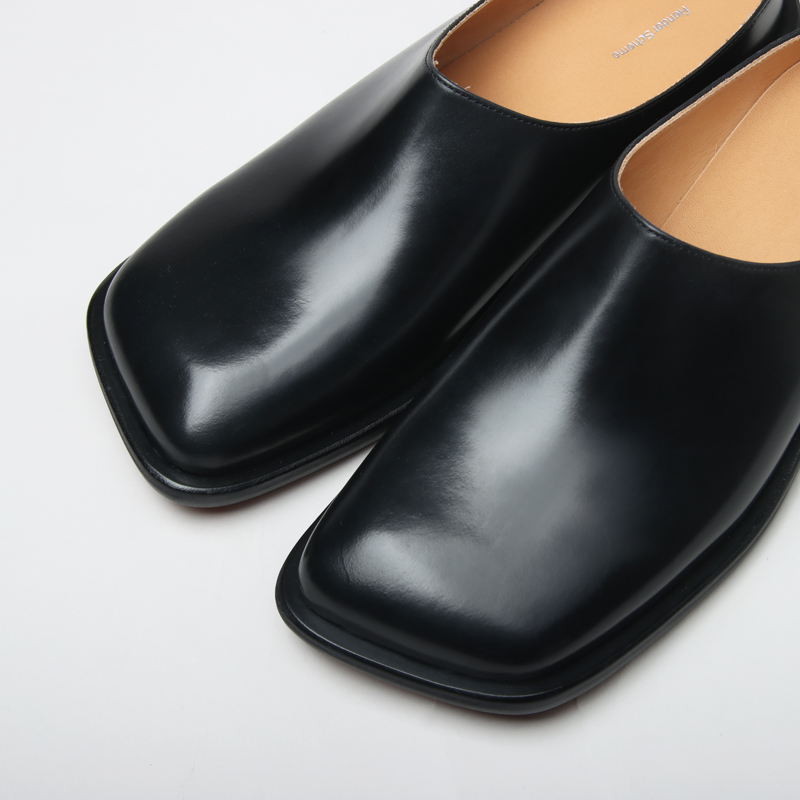 Hender Scheme(���������������) bear foot mule