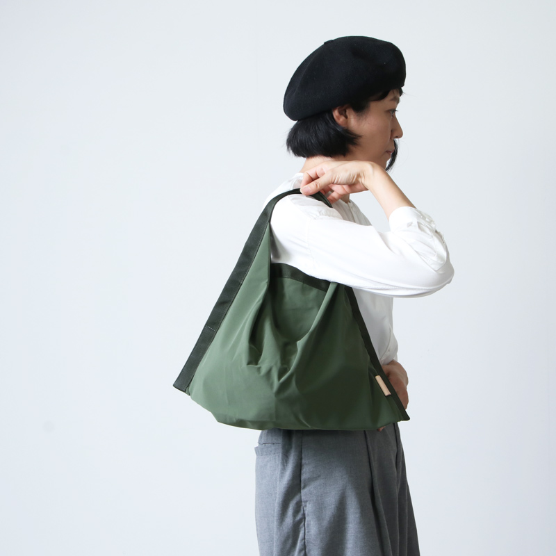 Hender Scheme (エンダースキーマ) origami bag small 3 layer nylon ...